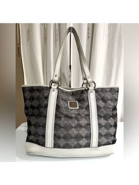 MCM TOTE